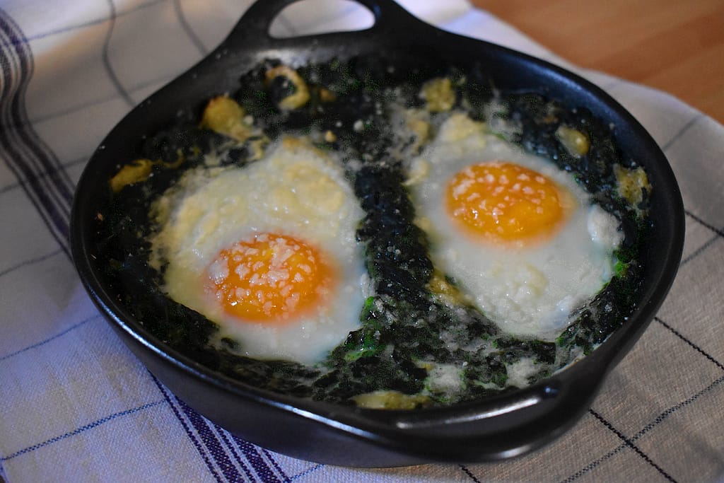 gratin di uova e spinaci
