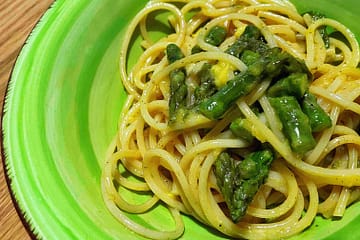 carbonara con asparagi
